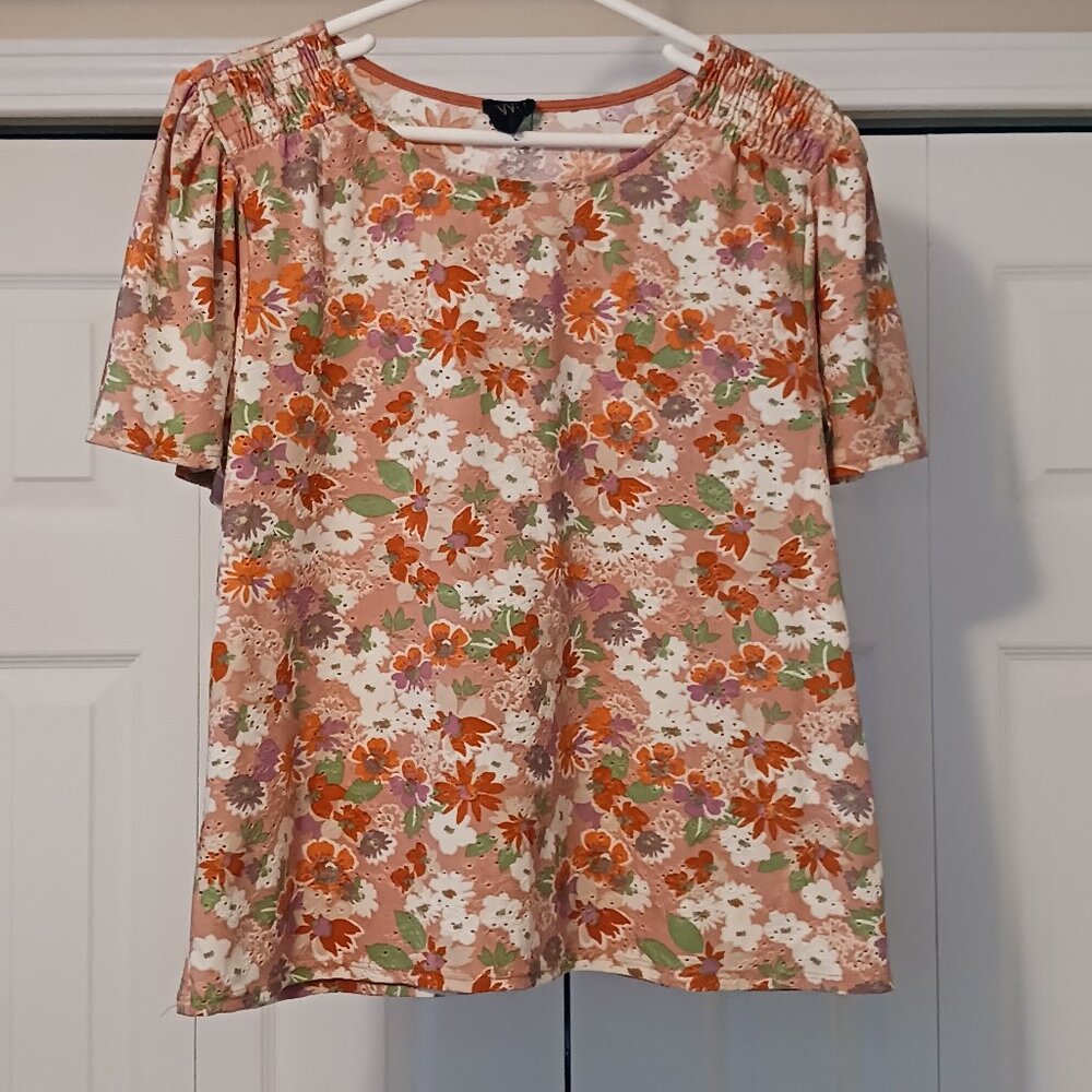 #127 3/$18 - W5 Pink/Green Short Sleeve Top Size XL